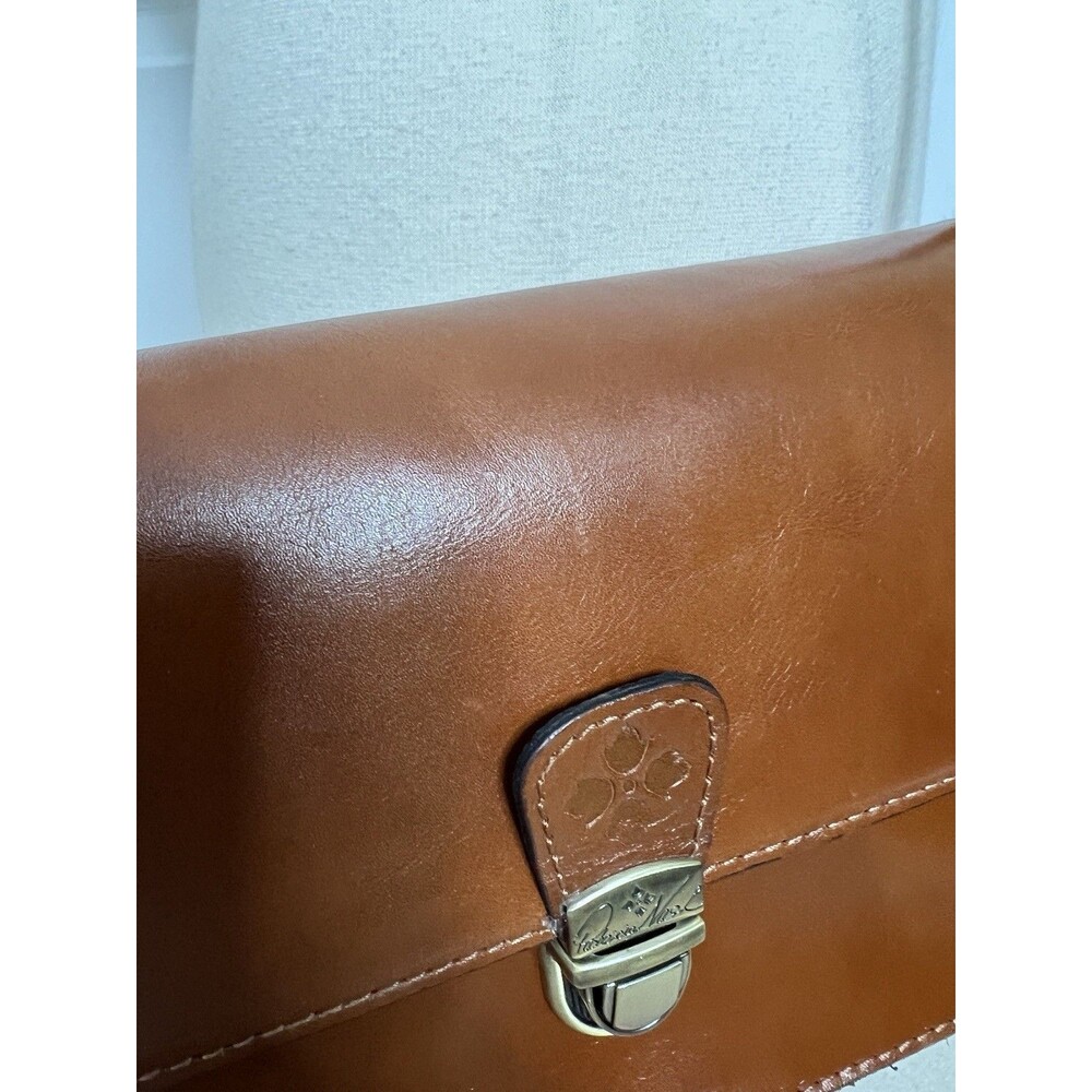 Patricia Nash Tan Leather Flap Satchel Cross Body Purse & Matching Card Wallet - Picture 4 of 16